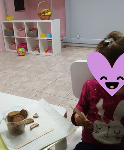 MY THERAPIST: Φωτογραφίες & Βίντεο