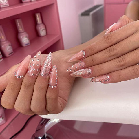M & X NAILS: Φωτογραφίες & Βίντεο