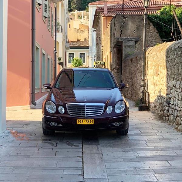 NAFPLIO TAXI DRIVER: Φωτογραφίες & Βίντεο