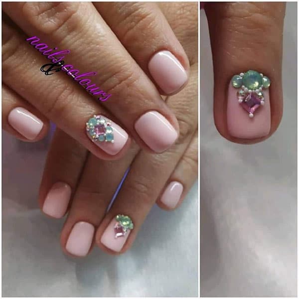NAILS AND COLOURS: Φωτογραφίες & Βίντεο