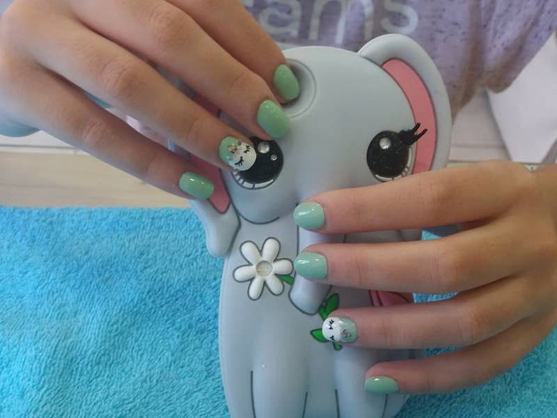 NAILS & BEAUTY BY VIRGINIA RIZOU: Φωτογραφίες & Βίντεο