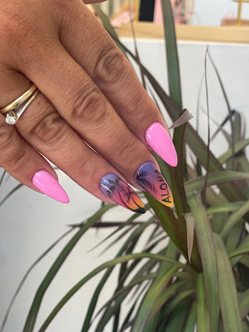 NAIL ART BOUTIQUE: Φωτογραφίες & Βίντεο
