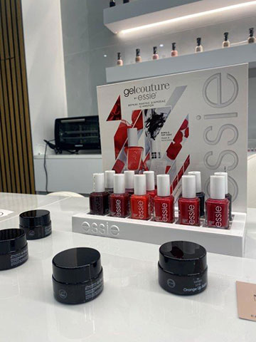 NAIL NOIR: Φωτογραφίες & Βίντεο