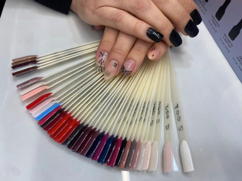 NAIL NOIR: Φωτογραφίες & Βίντεο