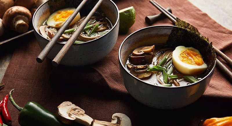 NAKAYA SUSHI BAR & NOODLES: Φωτογραφίες & Βίντεο
