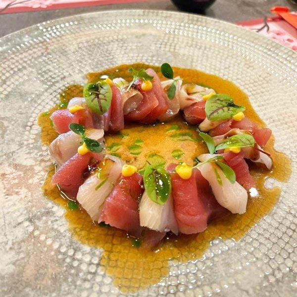 NAKAYA SUSHI BAR & NOODLES: Φωτογραφίες & Βίντεο