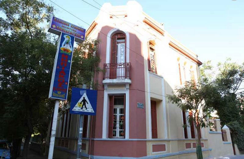 Neos Nipiakos Kipos
