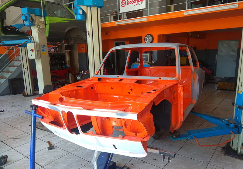 NTERVISIS GARAGE: Φωτογραφίες & Βίντεο