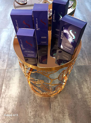 OK HAIR BEAUTY SALON: Φωτογραφίες & Βίντεο