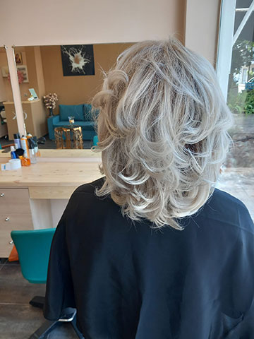OK HAIR BEAUTY SALON: Φωτογραφίες & Βίντεο