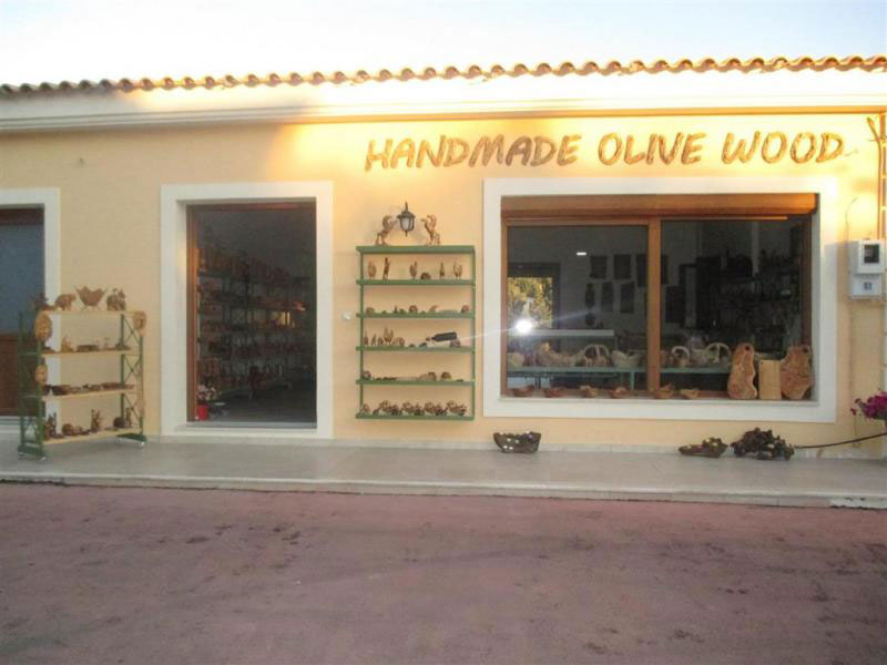 OLIVE WOOD CORFU - LAERTIS: Φωτογραφίες & Βίντεο