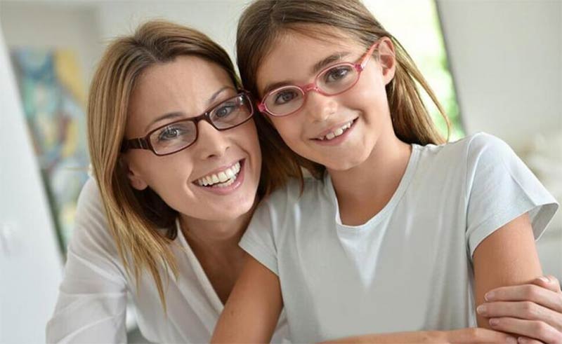 OPTIKA MITROU: Φωτογραφίες & Βίντεο