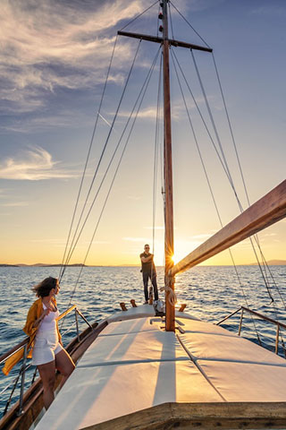 ORENDA CRUISES: Φωτογραφίες & Βίντεο