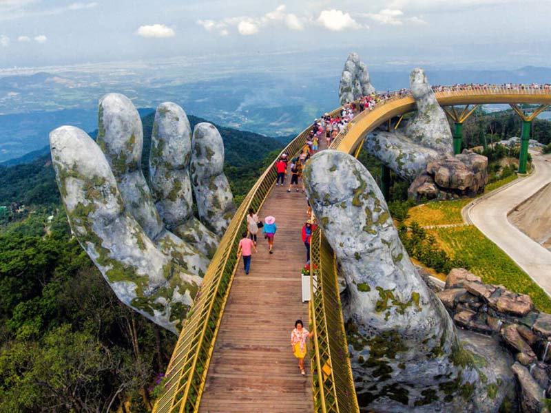ΟΡΙΖΟΝΤΕΣ TRAVEL: Φωτογραφίες & Βίντεο