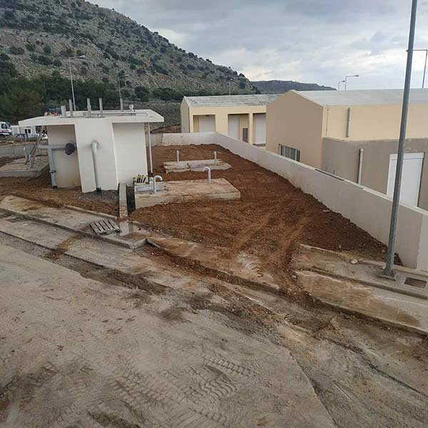 O BONIATIS - ROUSAKAKIS TRIANTAFYLLOS: Φωτογραφίες & Βίντεο