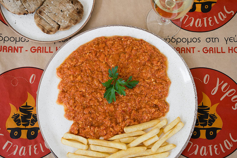 Ο ΓΥΡΟΣ ΤΗΣ ΠΛΑΤΕΙΑΣ - GRILL HOUSE RESTAURANT: Φωτογραφίες & Βίντεο