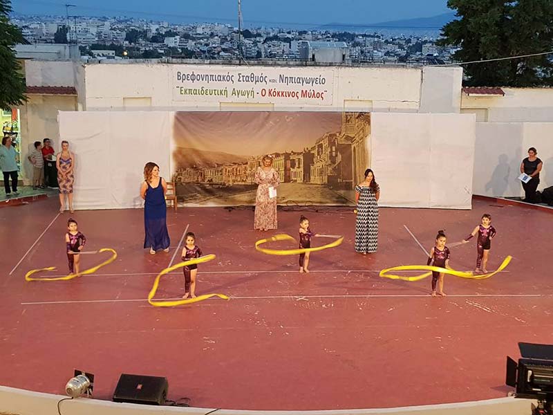 O KOKKINOS MYLOS: Φωτογραφίες & Βίντεο