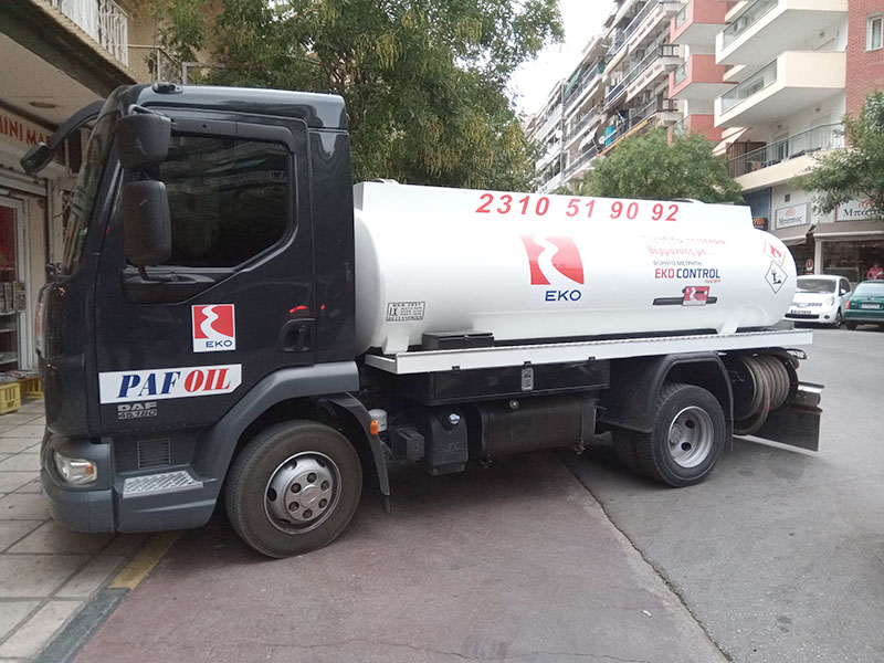 Heating oil tank truck