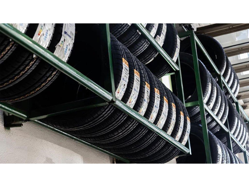PAGRATIS TIRES: Φωτογραφίες & Βίντεο