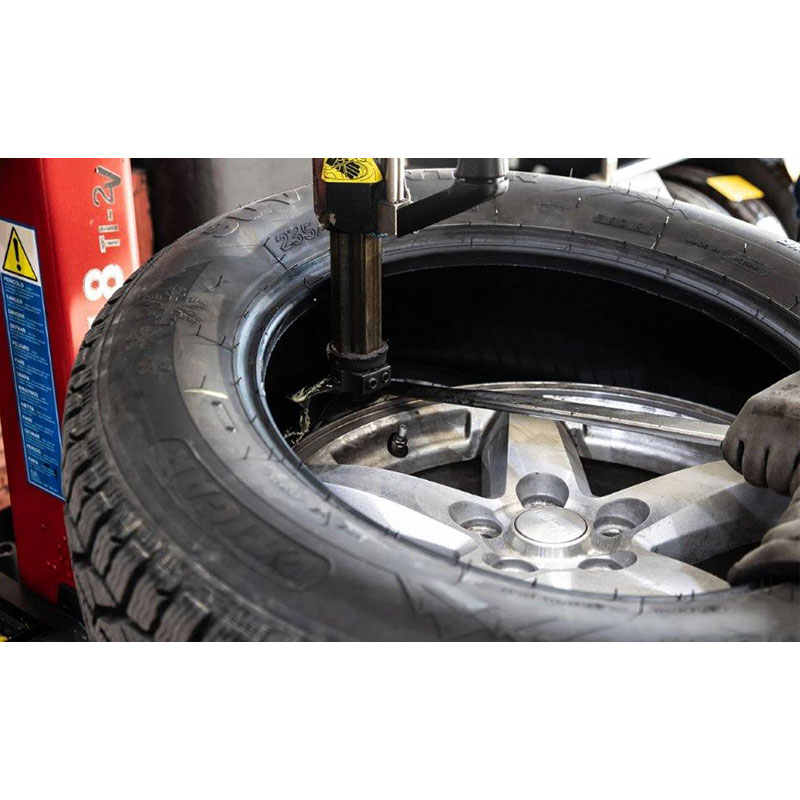 PAGRATIS TIRES: Φωτογραφίες & Βίντεο