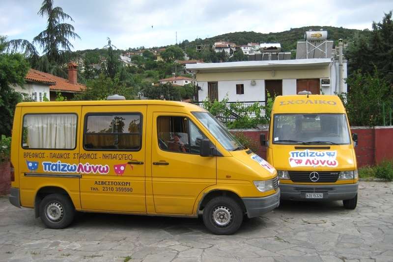 Transport with scool bus