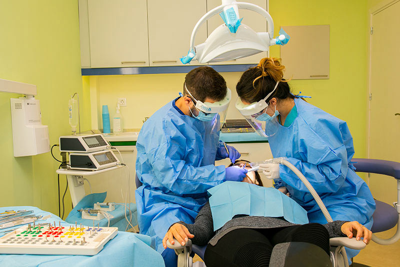 PANAGIOTAKOPOULOS VIKTOR - HEALTHY SMILES: Φωτογραφίες & Βίντεο