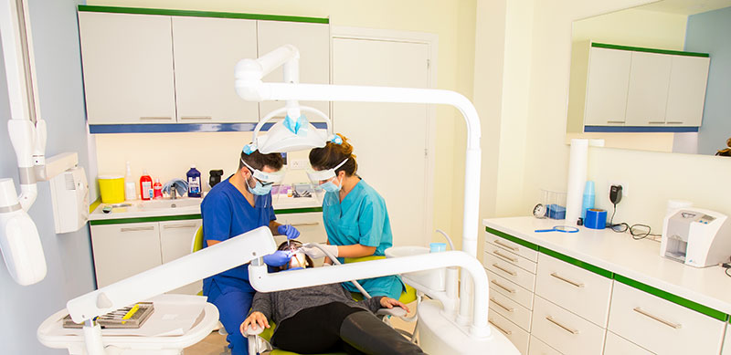 PANAGIOTAKOPOULOS VIKTOR - HEALTHY SMILES: Φωτογραφίες & Βίντεο