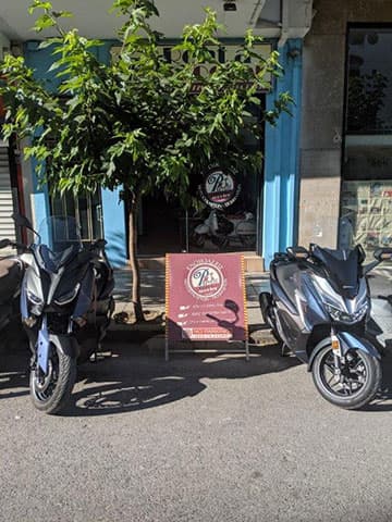 PANOS RENT A SCOOTER: Φωτογραφίες & Βίντεο