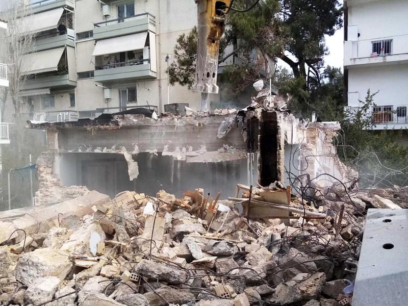 PANTAZIS SPYROS: Φωτογραφίες & Βίντεο
