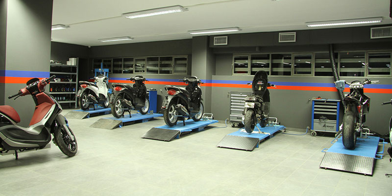 ΠΑΠΑΛΕΞΑΝΔΡΑΚΗΣ - PIAGGIO: Φωτογραφίες & Βίντεο