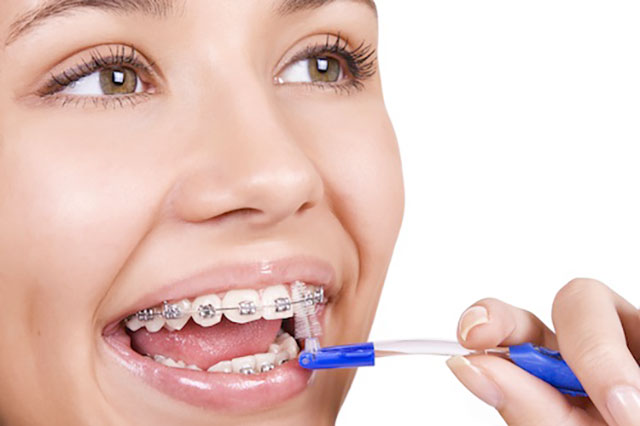 ΠΑΠΑΠΑΝΑΓΙΩΤΟΥ ΚΩΝΣΤΑΝΤΙΝΟΣ - SMILE LINE ELP: Φωτογραφίες & Βίντεο
