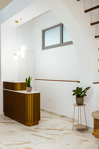 PARTHENOU ORAL SURGERY - PARTHENOU STAVROULA: Φωτογραφίες & Βίντεο
