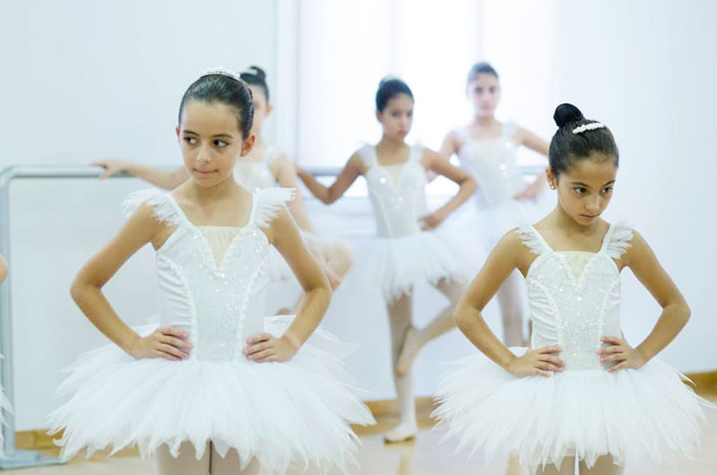 PENNY DANCE SCHOOL: Φωτογραφίες & Βίντεο