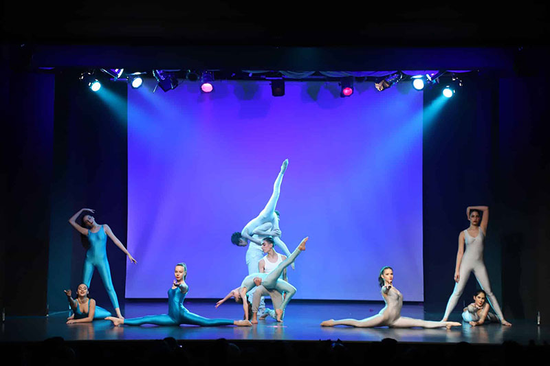 PENNY DANCE SCHOOL: Φωτογραφίες & Βίντεο