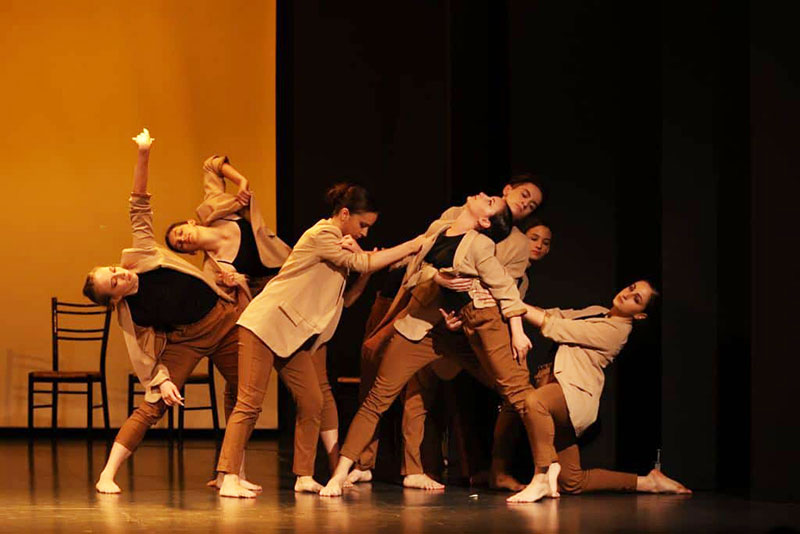 PENNY DANCE SCHOOL: Φωτογραφίες & Βίντεο