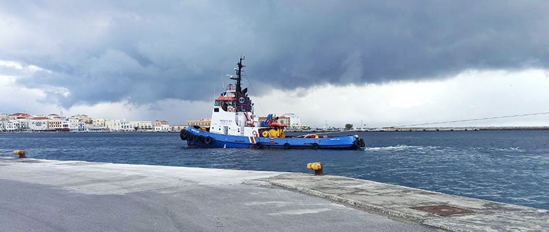 ΠΕΡΣΕΥΣ ΣΥΡΟΥ ΝΕ: Φωτογραφίες & Βίντεο
