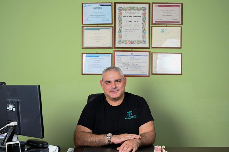 PHYSIOTHERAPY CLINIC I & II - ΤΡΑΝΤΑΣ Ι.ΓΕΩΡΓΙΟΣ P.T./MSc./PhDc: Φωτογραφίες & Βίντεο
