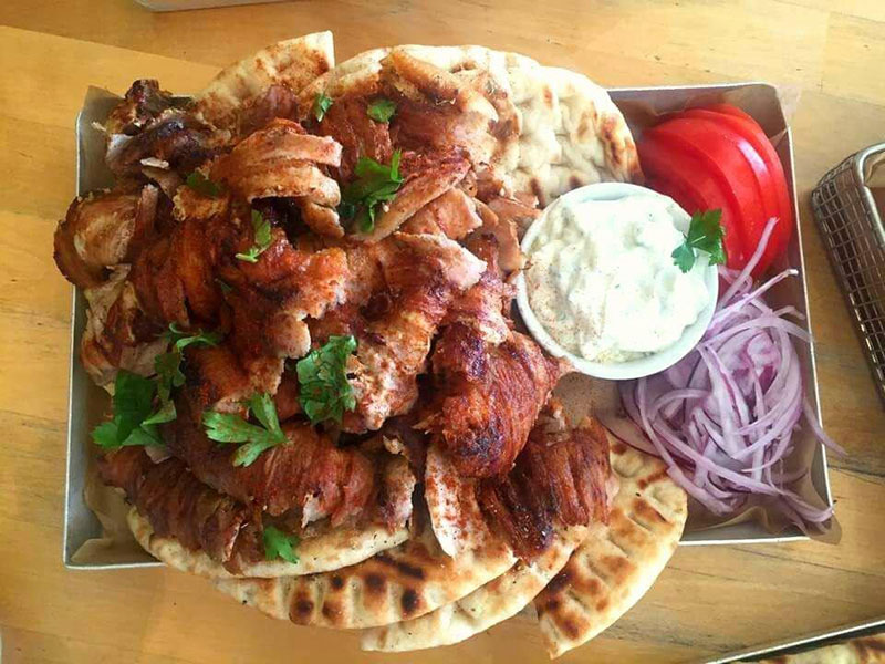 ΠΙΡΟΥΝΑΚΙΑ GRILL: Φωτογραφίες & Βίντεο