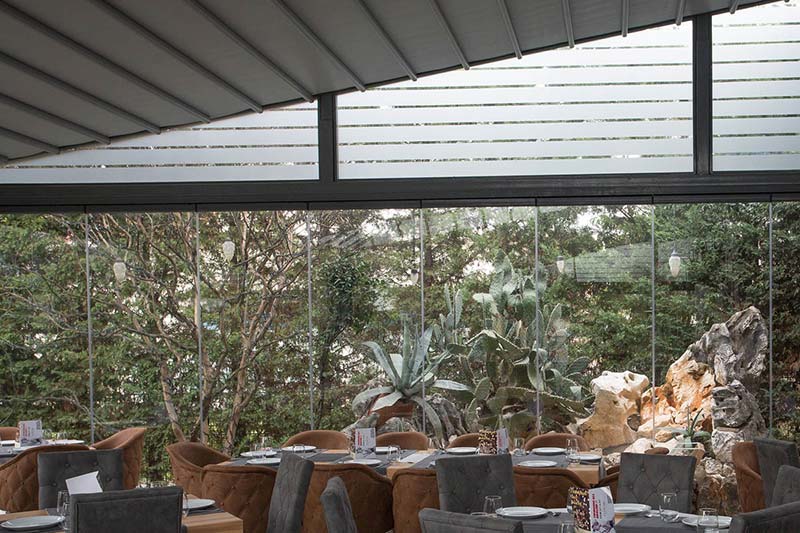 PITHARI RESTAURANT - FUNCTION HALL: Φωτογραφίες & Βίντεο