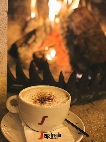 PLATEA CAFE KITCHEN BAR: Φωτογραφίες & Βίντεο