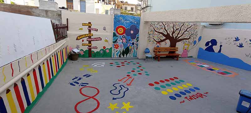 PLC ΠΟΘΟΥ - ΕΠΙΤΡΟΠΑΚΗ LANGUAGE CENTER: Φωτογραφίες & Βίντεο