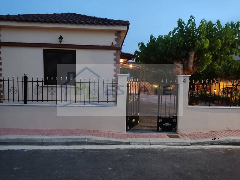 PL ESTATE: Φωτογραφίες & Βίντεο
