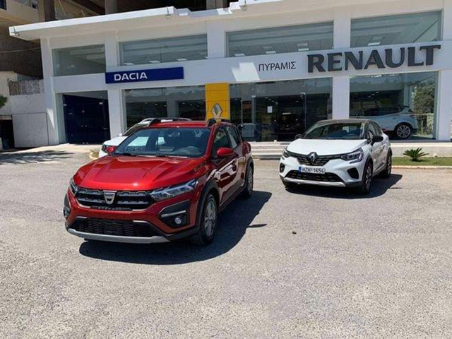 ΠΥΡΑΜΙΣ RENAULT DACIA: Φωτογραφίες & Βίντεο