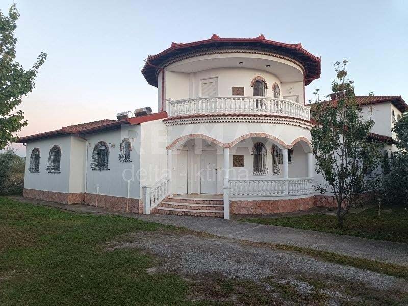RE/MAX DELTA - KTIMA: Φωτογραφίες & Βίντεο