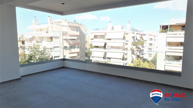 REMAX EN OIKO: Φωτογραφίες & Βίντεο