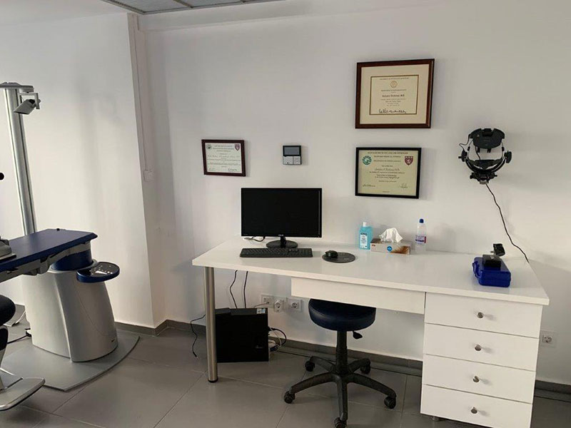 RETINA EYE CLINIC - ΤΡΙΧΩΝΑΣ ΓΕΩΡΓΙΟΣ Dr: Φωτογραφίες & Βίντεο