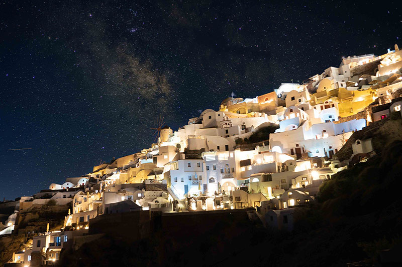 ROAD QUEEN TRAVEL: Φωτογραφίες & Βίντεο