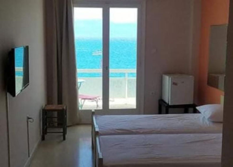 ROOMS ROMEO'S ERATINI: Φωτογραφίες & Βίντεο