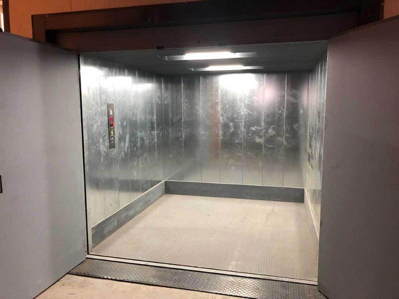 ROUTSAS LIFTS: Φωτογραφίες & Βίντεο