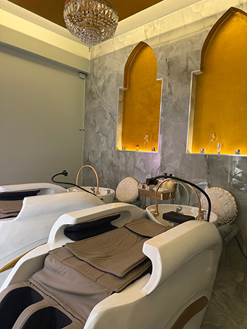 ROYAL HAIR & SPA: Φωτογραφίες & Βίντεο
